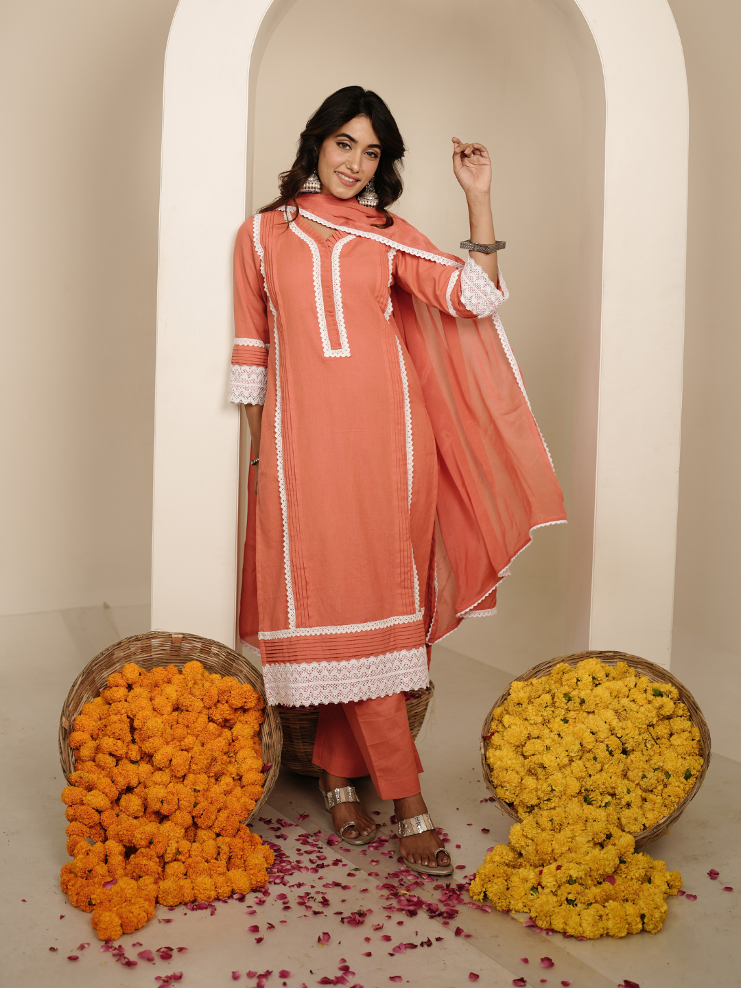 Aarhu Kurta With Dupatta and Pants